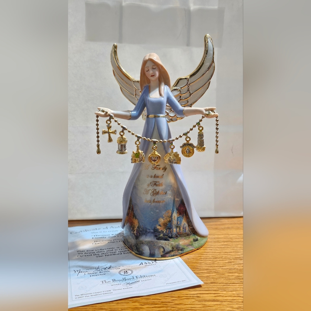 Thomas Kinkade 'Faith and Family' Figurine